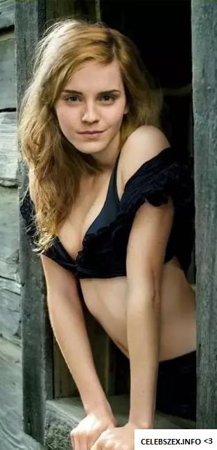 Emma Watson topless and nude pictures